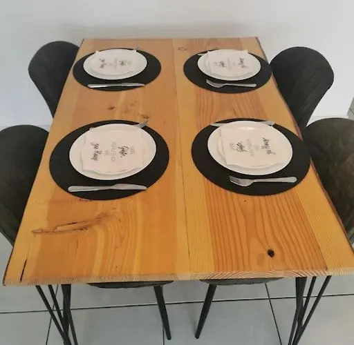 Апартаменты Schoene Und Ruhige Direkt An Der Mosel *